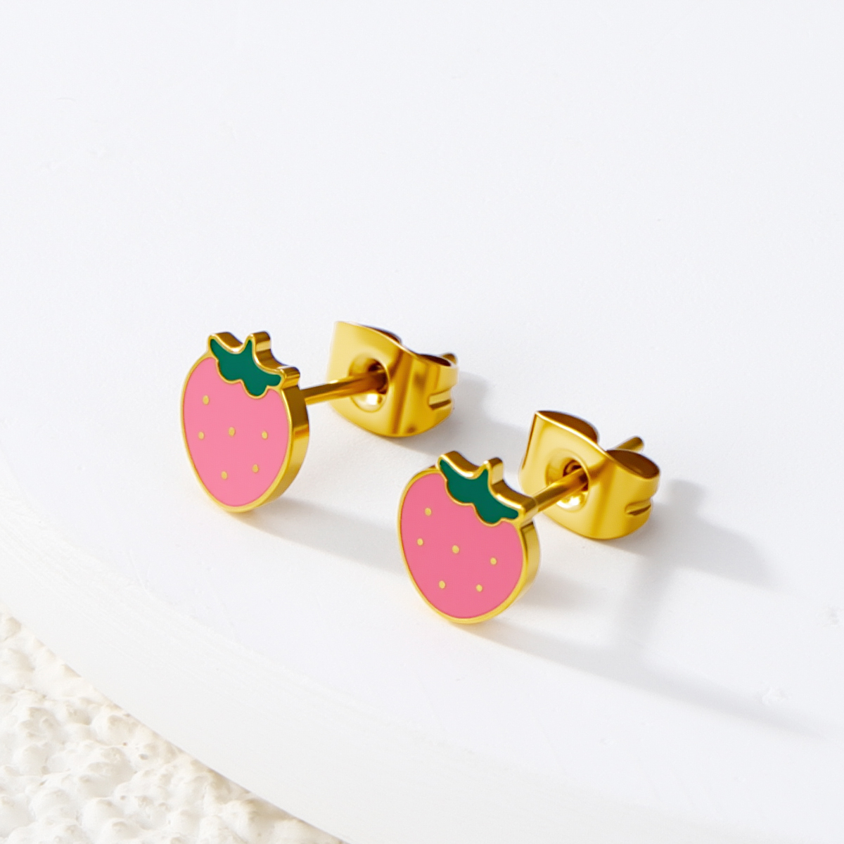 个性化草莓不锈钢耳环